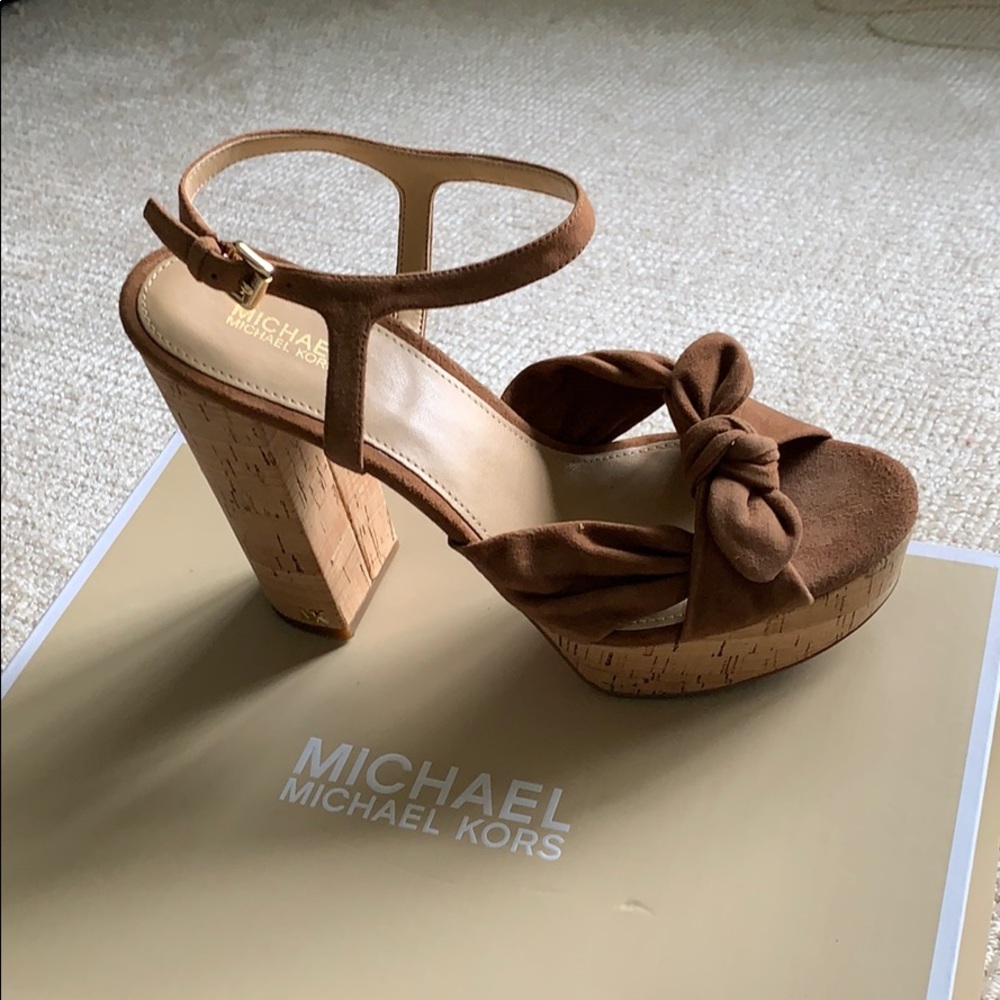 Micheal Kors sandal